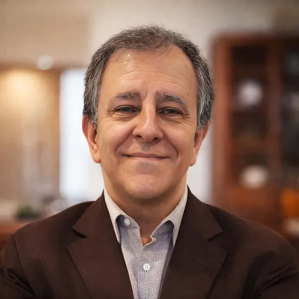 Luis Alberto Fernandes C.